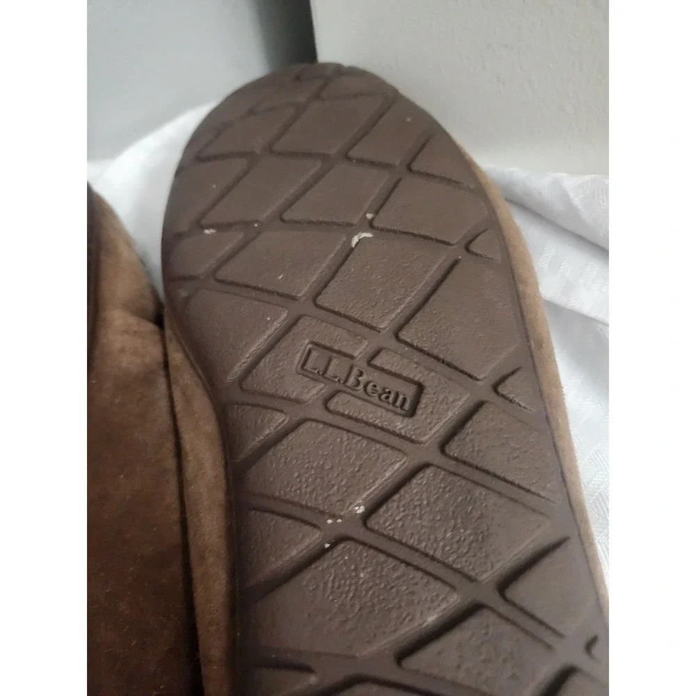 LL Bean Wicked Good Slippers Mens 9 Brown Suede Shearling Lined Scuff Moccasins